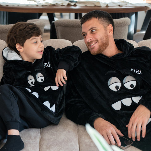 Snuggs Kids Blanket Hoodie Black Monster